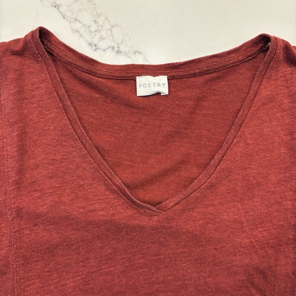 Poetry Linen Women's V-Neck Short Sleeve Loose Fit Tee in Rust Red Orange - Picture 2 of 8